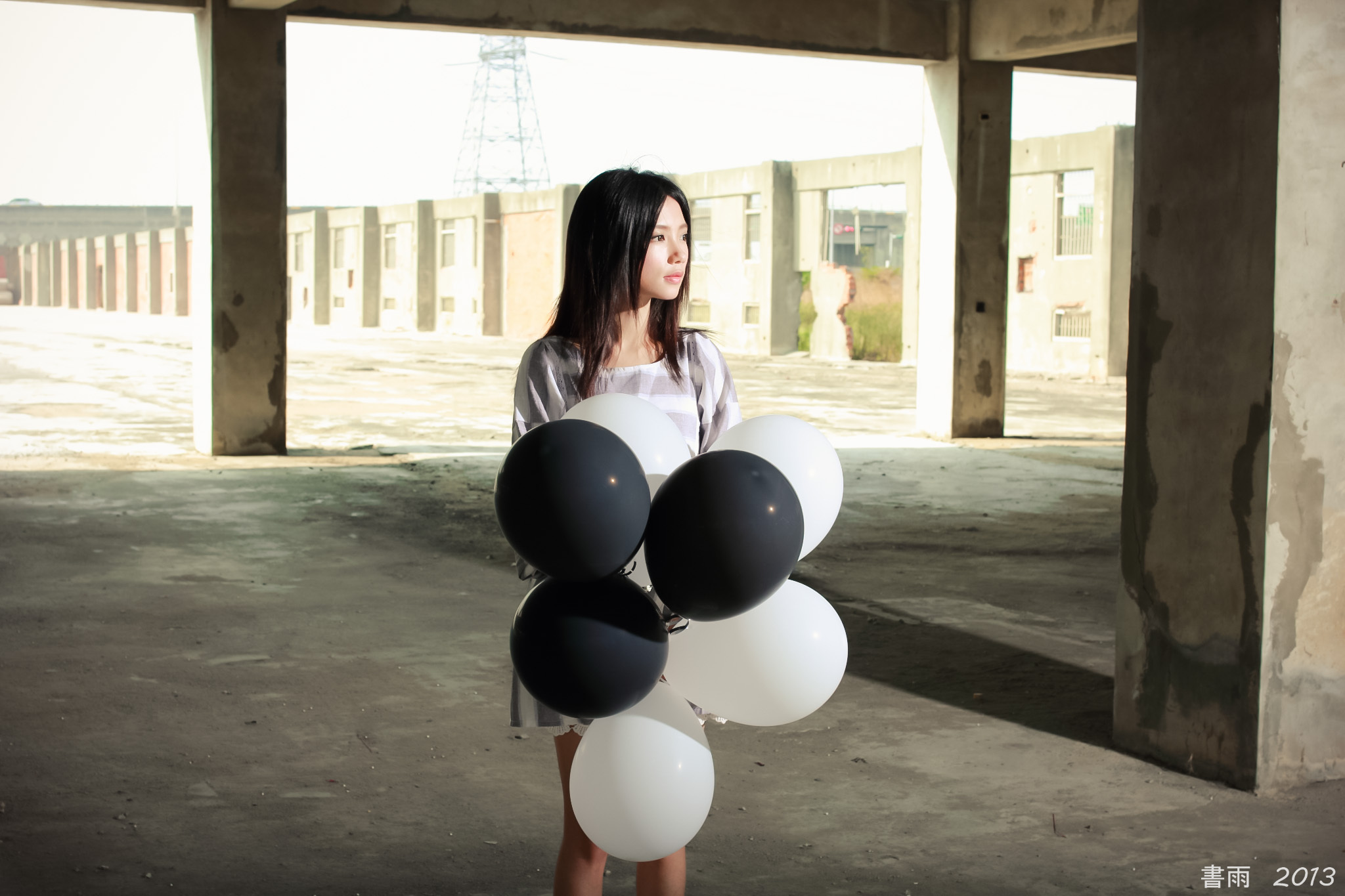 [Beautyleg番外篇]2013-10-12 可艾彰滨废墟外拍